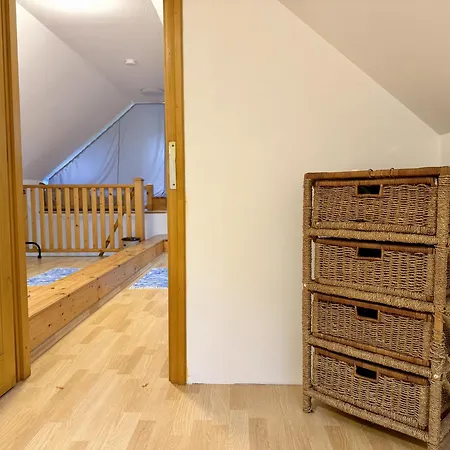 Csendzug Vendeghaz Case de vacanță